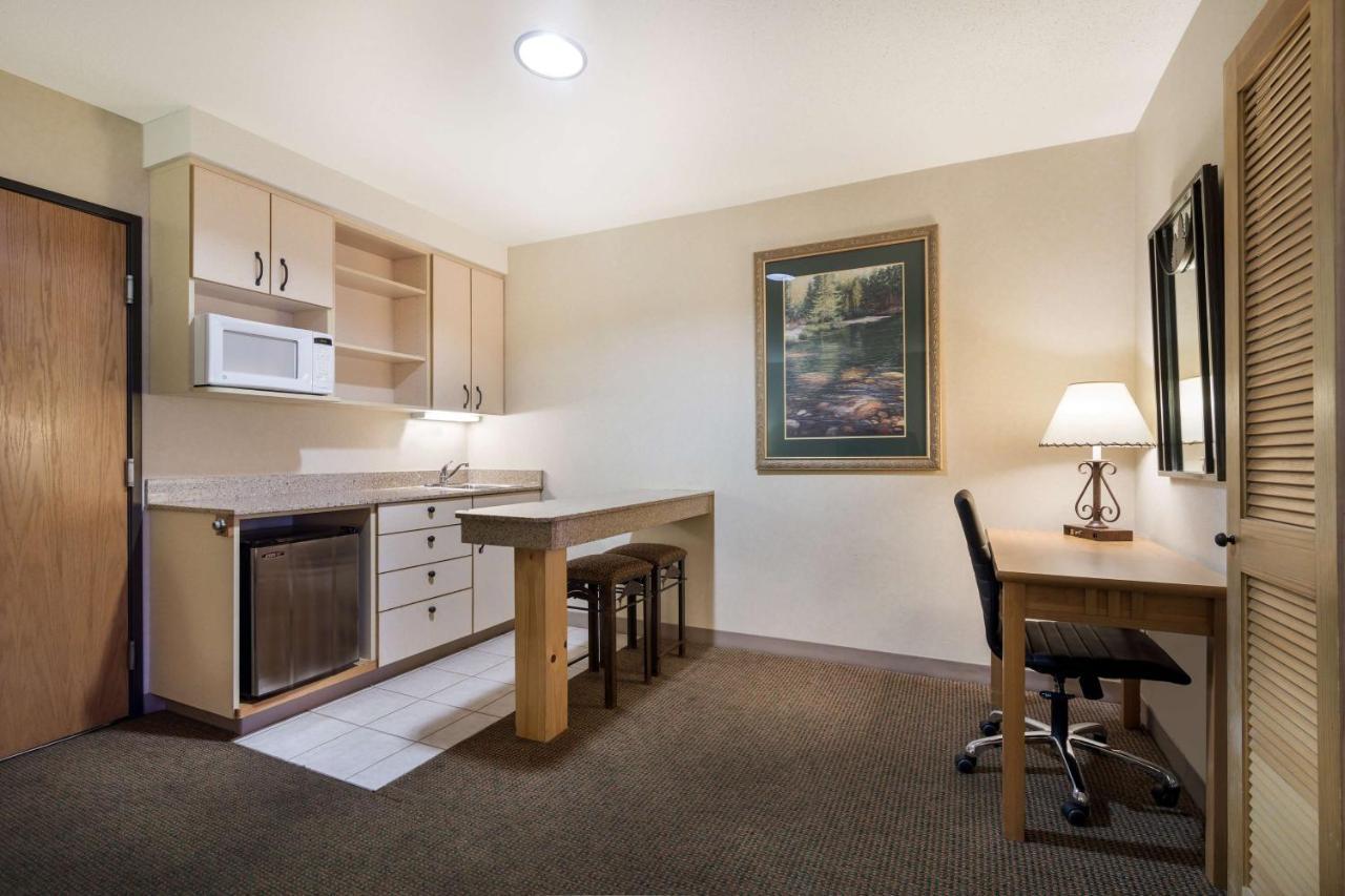 Best Western Golden Spike Inn & Suites Hill City Dış mekan fotoğraf