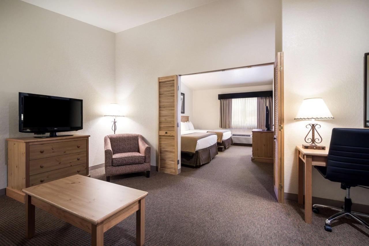 Best Western Golden Spike Inn & Suites Hill City Dış mekan fotoğraf