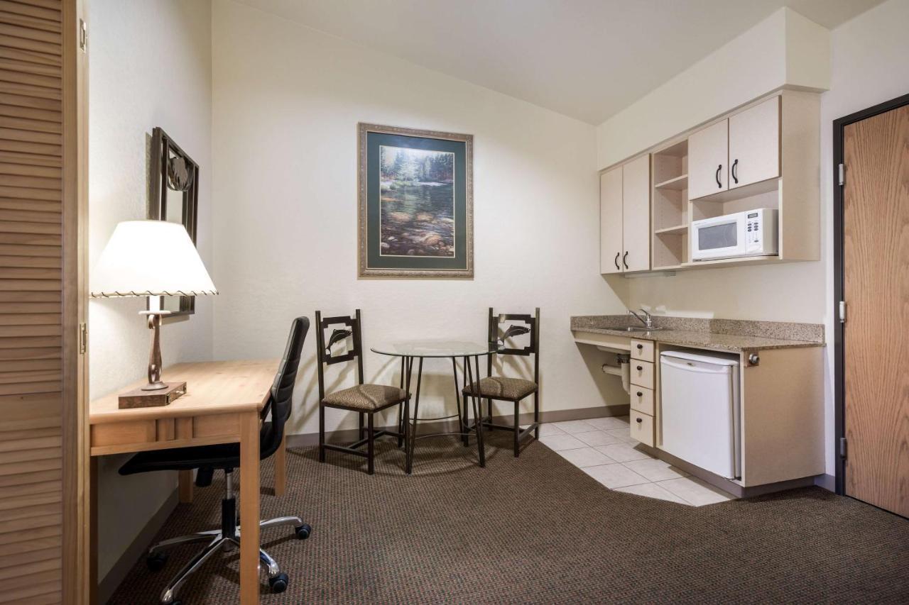 Best Western Golden Spike Inn & Suites Hill City Dış mekan fotoğraf