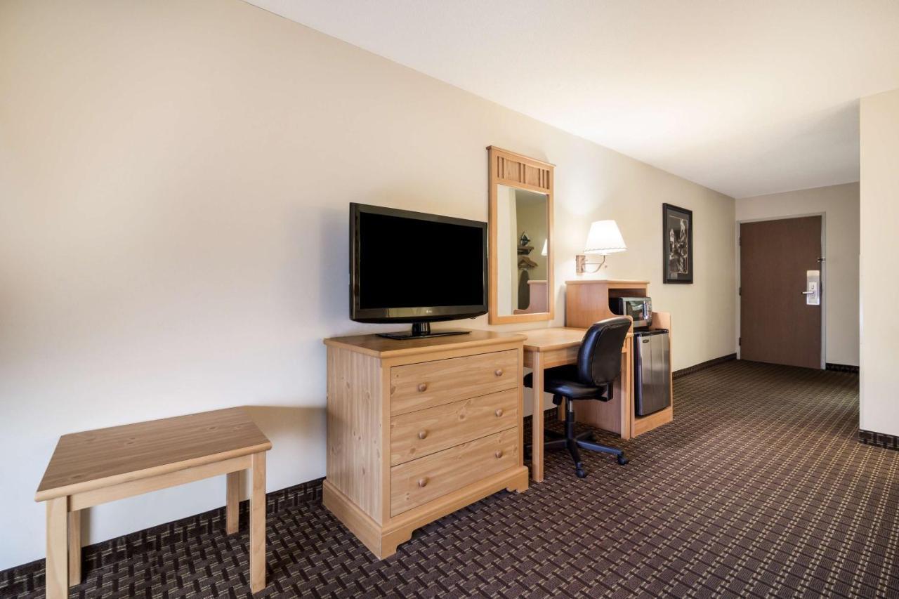 Best Western Golden Spike Inn & Suites Hill City Dış mekan fotoğraf